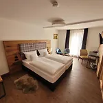 Zum Ehem. Koenigl. Bayr. Forsthaus فندق