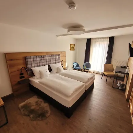 Zum Ehem. Koenigl. Bayr. Forsthaus Hotel