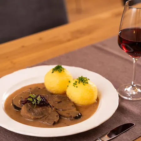 Zum Ehem. Koenigl. Bayr. Forsthaus Waldsassen