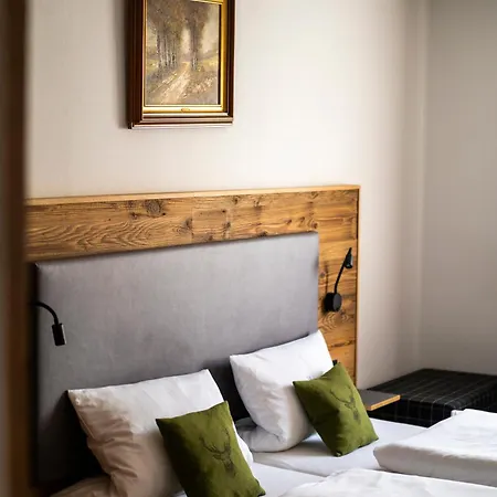 Zum Ehem. Koenigl. Bayr. Forsthaus Hotel