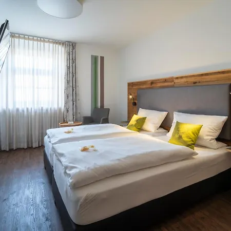 Zum Ehem. Koenigl. Bayr. Forsthaus Hotel 3*