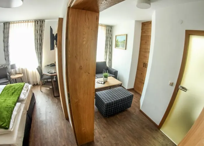 Zum Ehem. Koenigl. Bayr. Forsthaus Hotel 3*