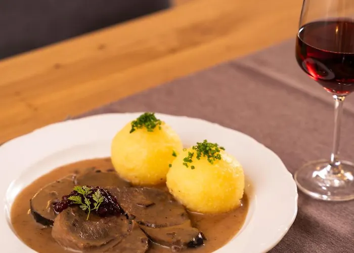 Zum Ehem. Koenigl. Bayr. Forsthaus Waldsassen