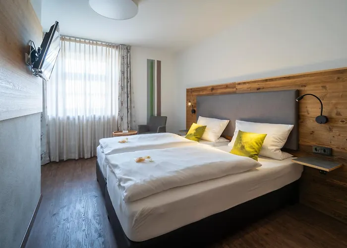 Zum Ehem. Koenigl. Bayr. Forsthaus Hotel 3*
